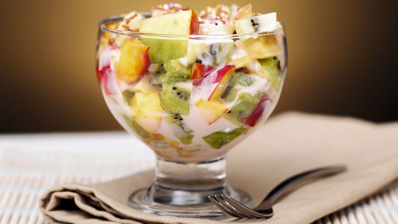Diyetin favorisi meyve salatası